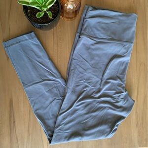 Gray T&A Leggings Pants